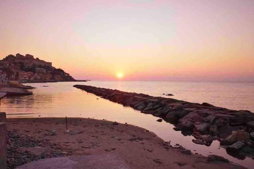 Appartamento Sul Mare Alla Foce Imperia Dış mekan fotoğraf